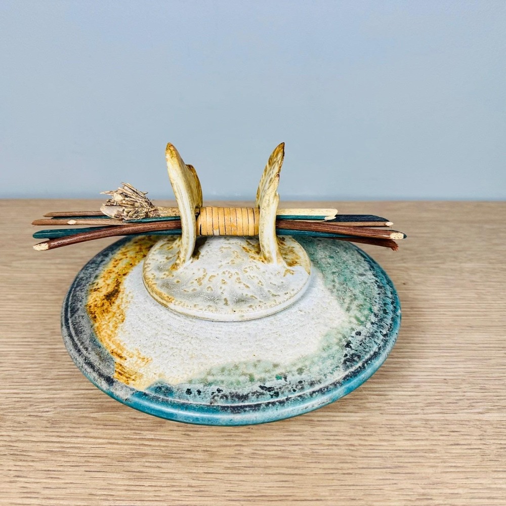 Signed Studio Art Pottery Lidded Centerpiece Bowl Palm Twig Handle Vintage 2005